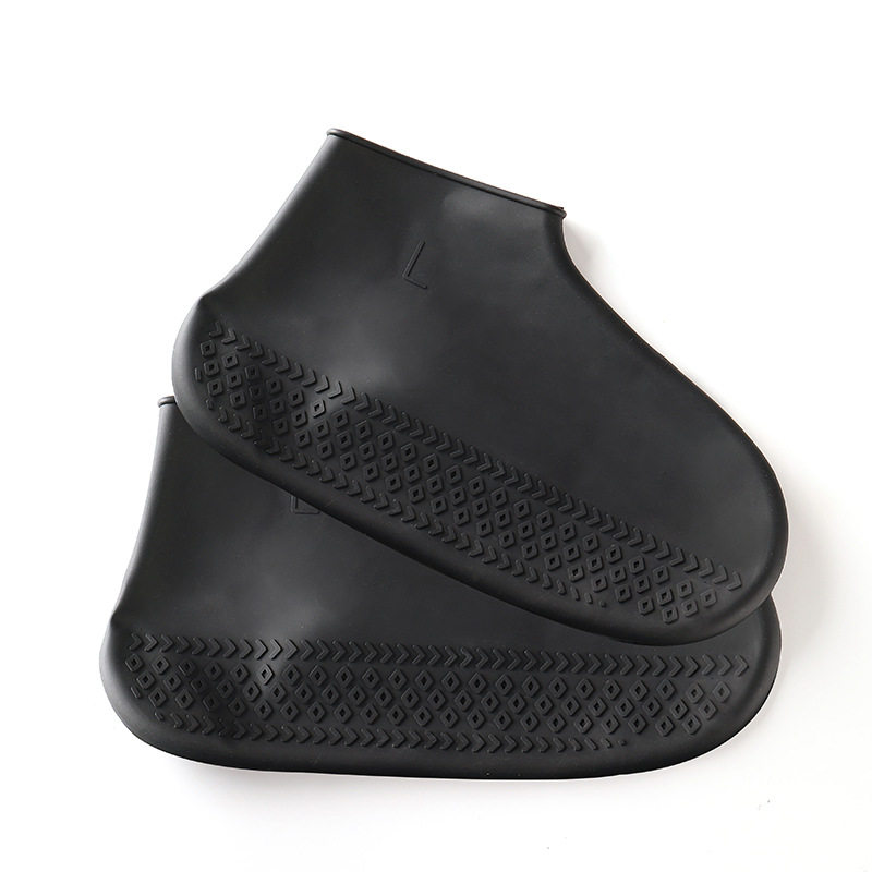 Shoe covers. Water-repellent.